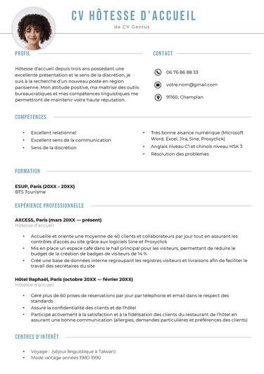 exemple d'un CV pour hôtesse d'accueil avec photo et des titres de rubriques en bleu clair